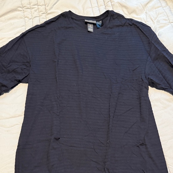 H&M Navy Short Sleeve Tee - Picture 1 of 2